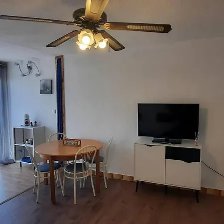 4 Personnes Au Cap-d'agde 公寓