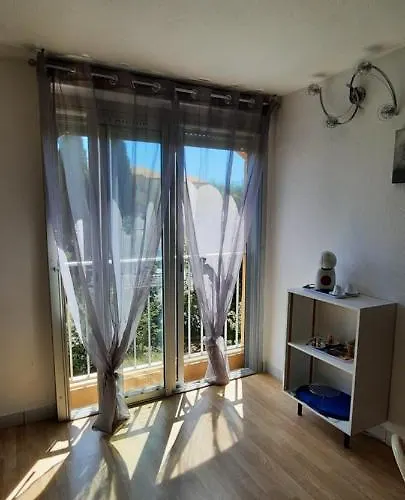 4 Personnes Au Cap-d'agde Agde