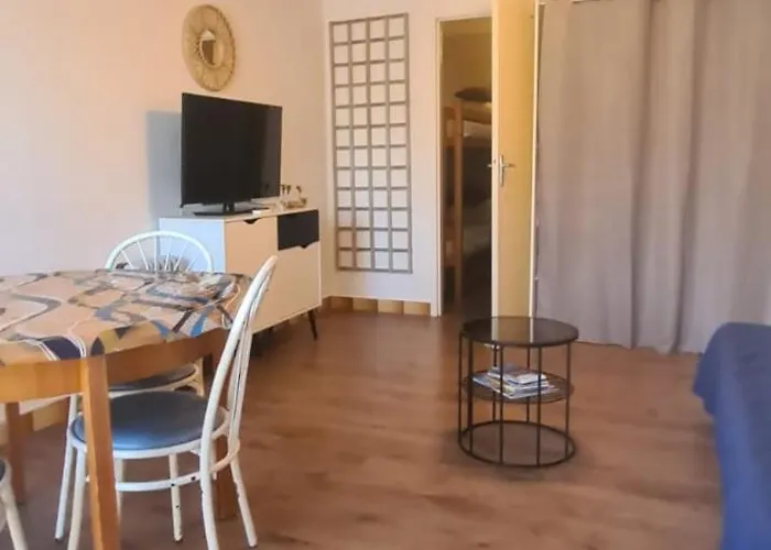 4 Personnes Au Cap-d'agde Apartment *