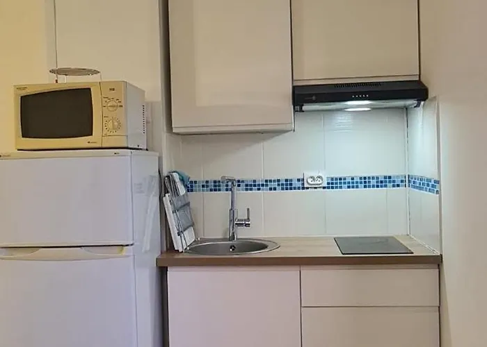 4 Personnes Au Cap-d'agde * Agde